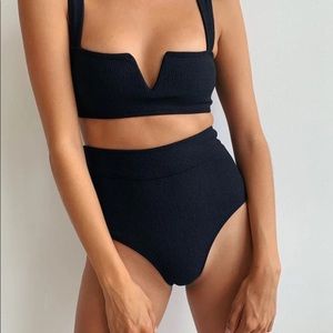 Wanderlust Swim x Posse Textured Bikini S Black